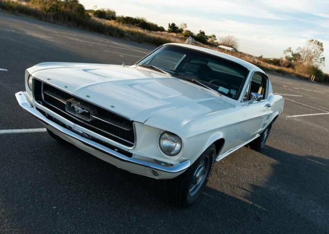a real deal "c" code 289 v8 1967 mustang fastback 2+2(original engine)