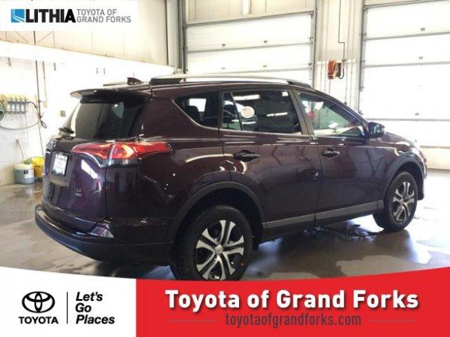 2018 toyota rav4 le for sale in grand forks, north dakota
