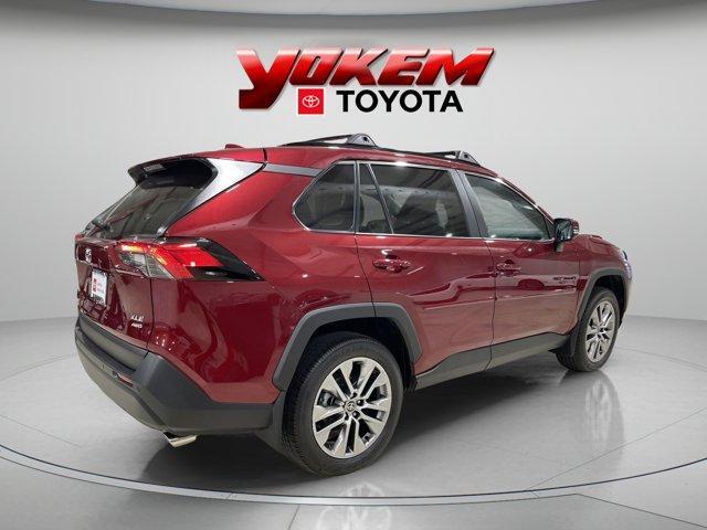 2024 toyota rav4 xle premium