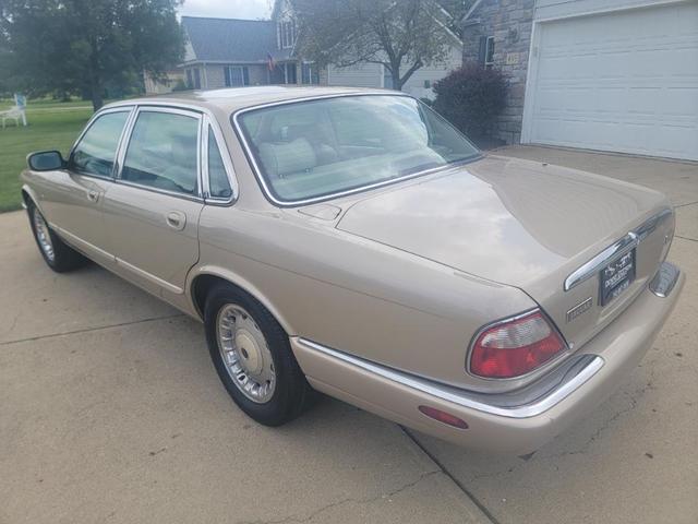 1998 jaguar xj base