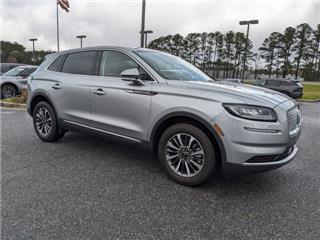 2023 Lincoln Nautilus standard