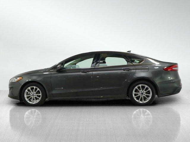 2019 ford fusion hybrid se