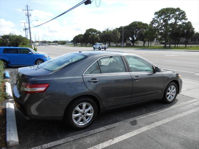 2011 toyota camry base