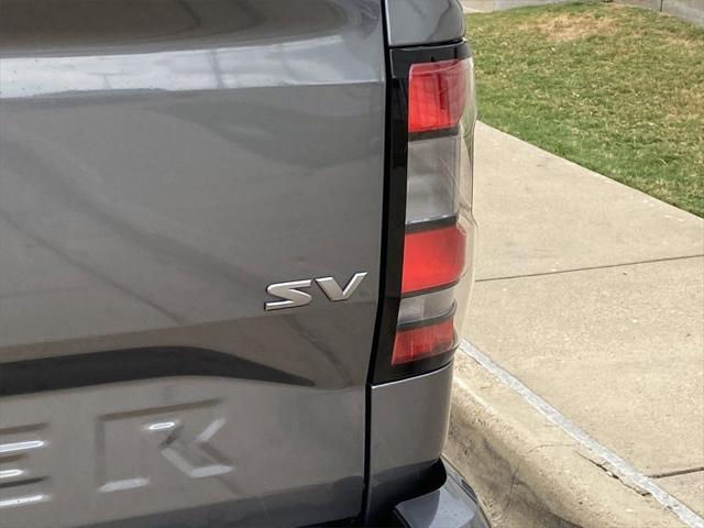 2023 nissan frontier sv