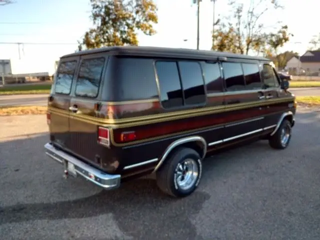 1984 chevy g20 custom van - clean!