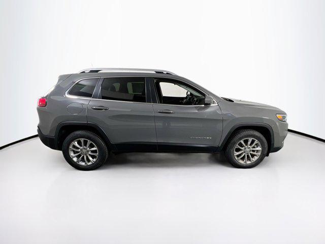 2021 jeep cherokee latitude lux