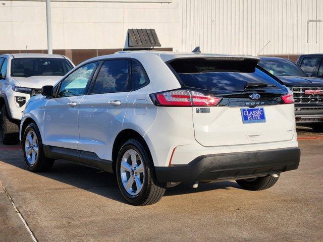 2022 ford edge se