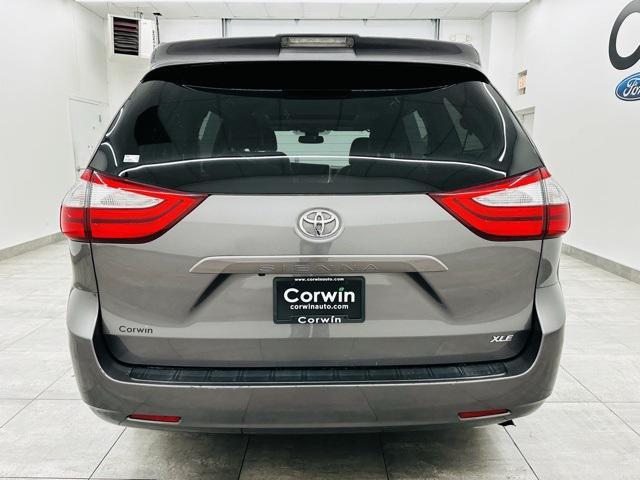 2019 toyota sienna xle