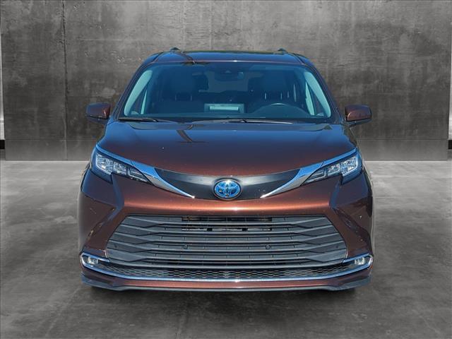 2021 toyota sienna xle 8 passenger