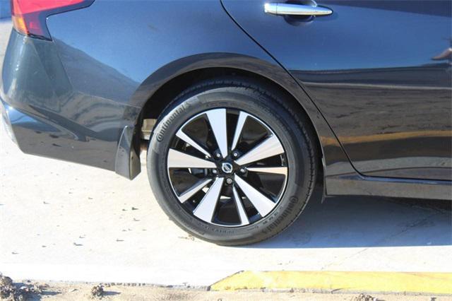 2020 nissan altima 2.5 sv