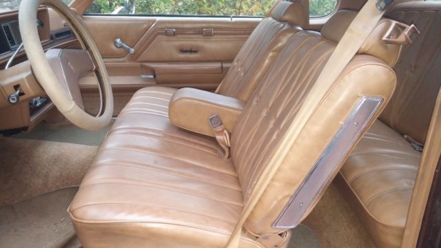 1979 oldsmobile cutlass supreme 2 door v-8 very clean and original