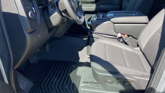 new 2025 chevrolet silverado 1500 custom double cab standard bed 2wd