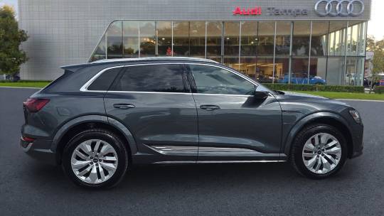 2024 Audi SQ8 e-tron