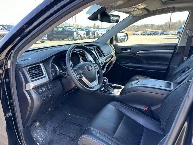 2018 toyota highlander limited in westport, maine