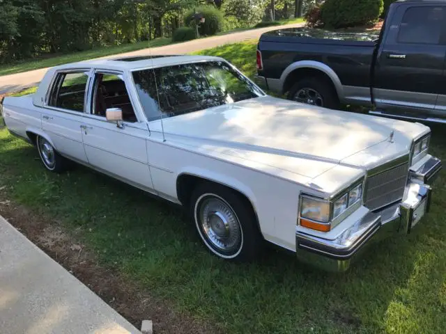 1983 cadillac fleetwood