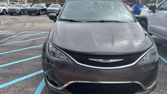 2018 chrysler pacifica touring l plus