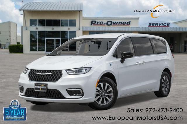 2024 chrysler pacifica hybrid select