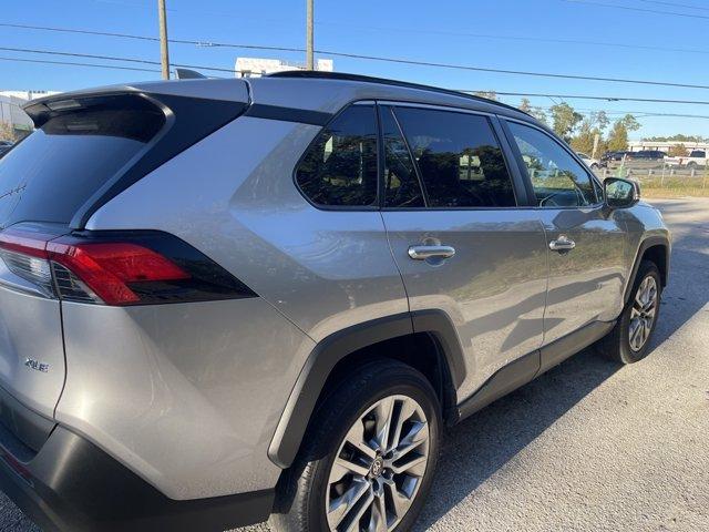 2022 toyota rav4 xle premium
