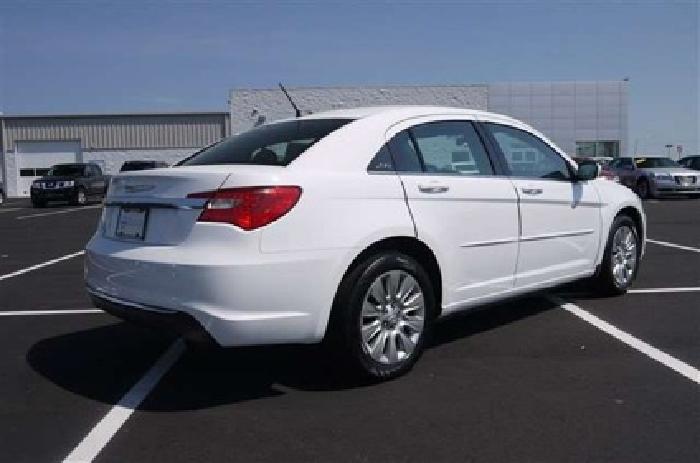 2012 chrysler 200 4dr lx, premium cloth seats in wilson, nc