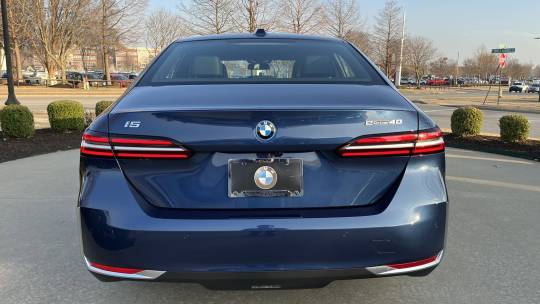 2024 BMW i5