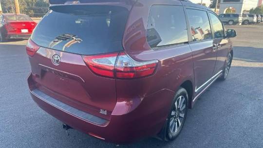 2018 Toyota Sienna