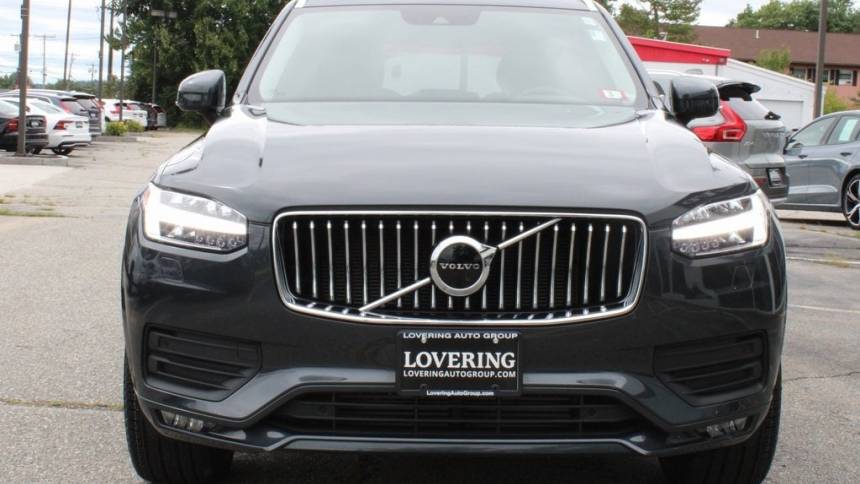 2022 volvo xc90 t6 momentum 7-passenger