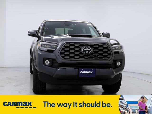 2022 toyota tacoma trd sport