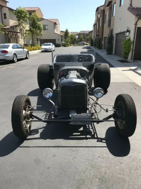 1923 ford t bucket newer chevy 305 engine