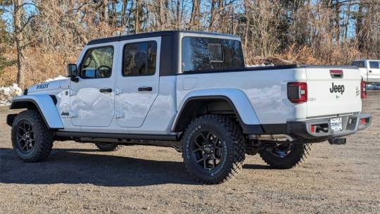 2024 Jeep Gladiator