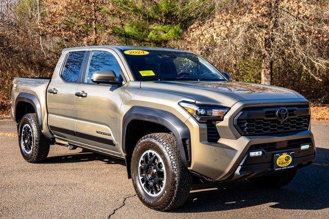 2024 toyota tacoma trd off road
