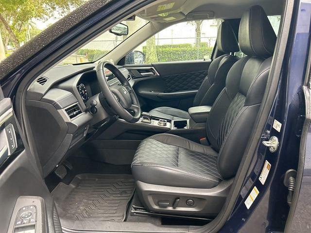 2023 mitsubishi outlander sel