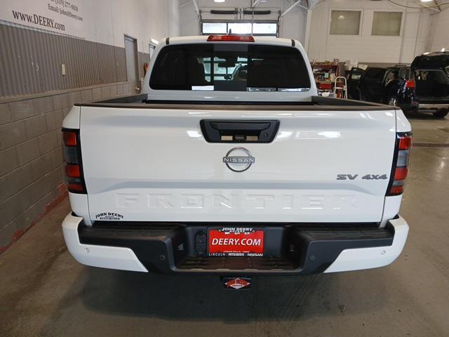 2023 nissan frontier sv