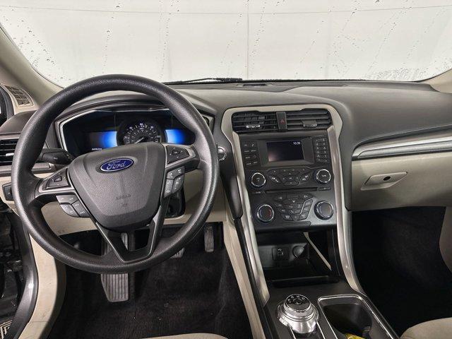 2017 ford fusion hybrid se
