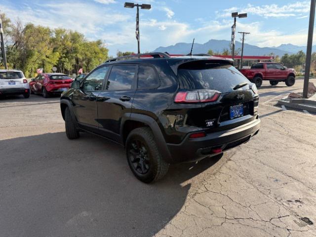 2019 jeep cherokee trailhawk
