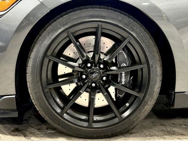2017 ford shelby gt350 base