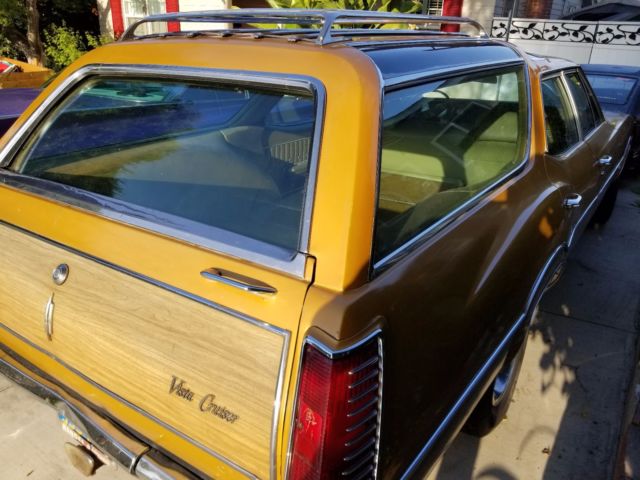 1970 oldsmobile vista cruiser