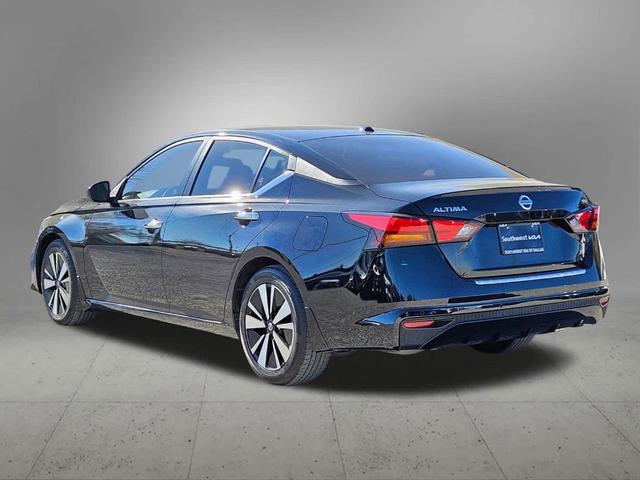2022 nissan altima 2.5 sv