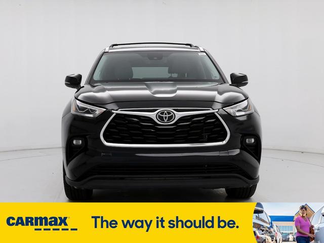 2022 toyota highlander limited