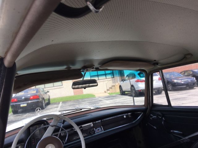 1966 mercedes 200d w110