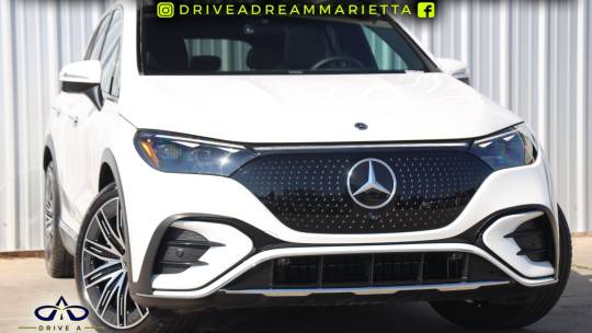 2023 Mercedes-Benz EQE SUV exclusive trim package