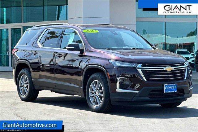 2023 chevrolet traverse lt leather