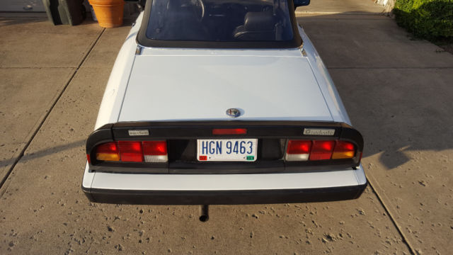 1986 alfa romeo spider white with black top fresh trans rebuild