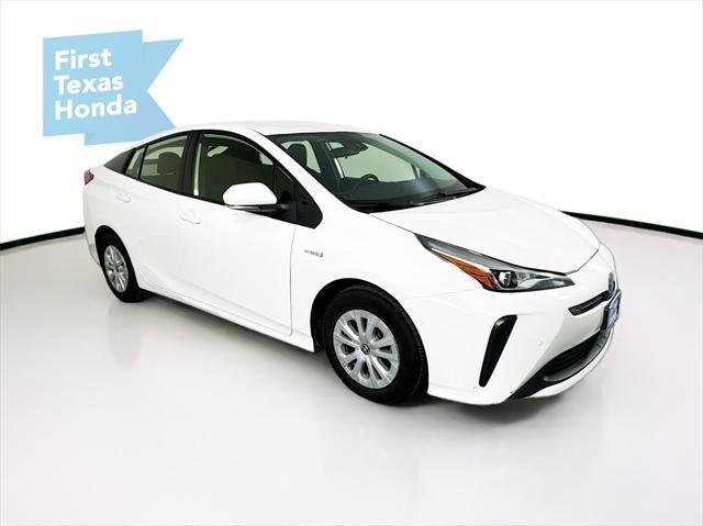 2021 toyota prius le