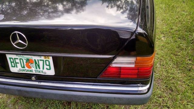 1992 mercedes-benz 300ce w124 body style