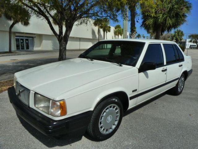 1994 volvo 940, white with 100193 miles available now!