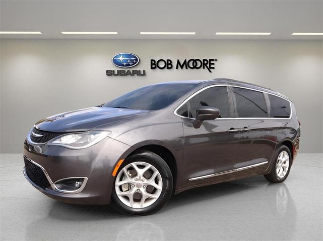 2017 chrysler pacifica touring-l