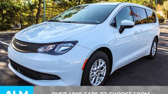 2022 Chrysler Voyager