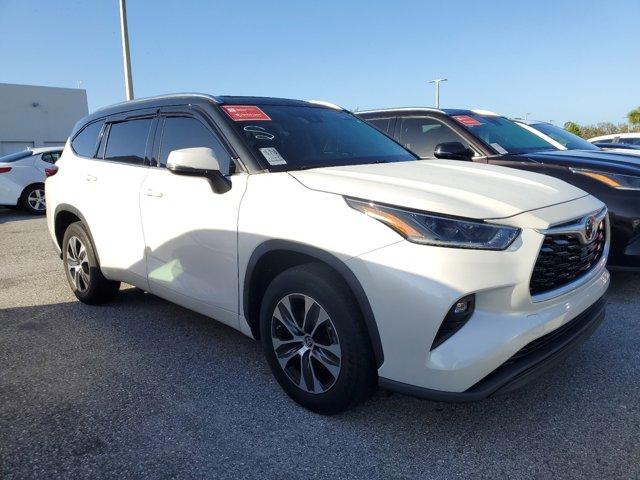 2021 toyota highlander xle