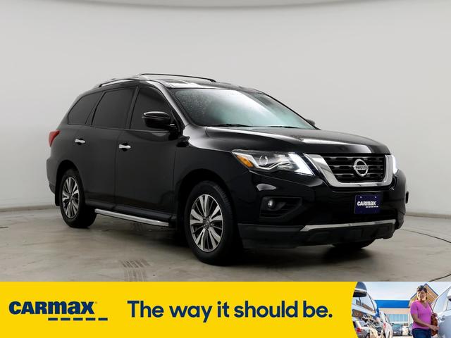 2020 nissan pathfinder sv
