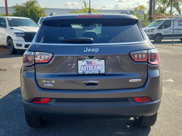 2022 jeep compass latitude